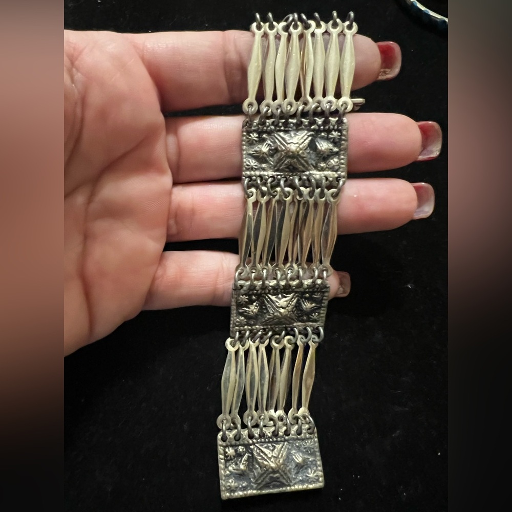 TAXCO 925 STERLING SILVER VINTAGE BRACELET. HEAVY